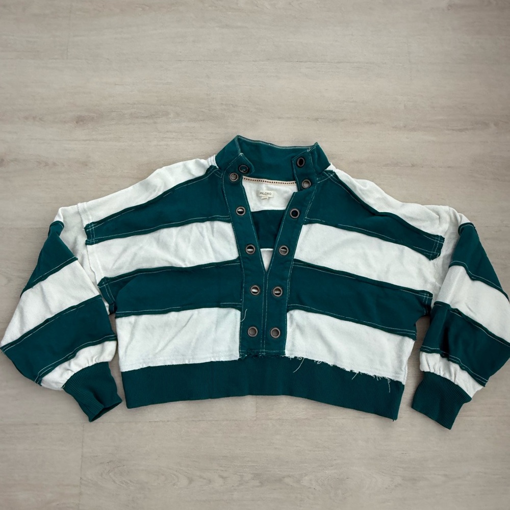 Striped aquamarine and White Pullover